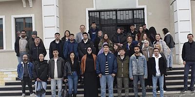 İletişim Öğrencilerinden 