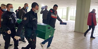 Merdivenlerden Düşen Yaşlı Adam Hayatını Kaybetti