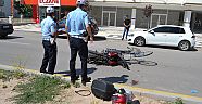 Motosikletle bisiklet çarpıştı: 3 yaralı 