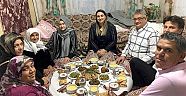 Vali Aykut Pekmez vatandaşların iftar sofrasına konuk oluyor